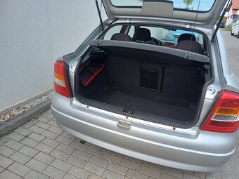 Opel Astra - 4