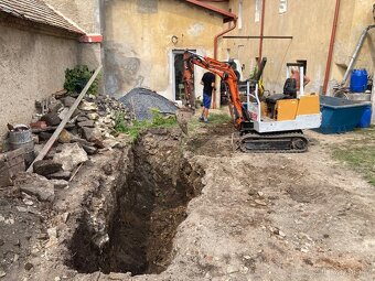 Minibagr Takeuchi 1,2t - 4