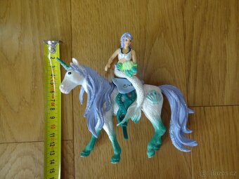 Schleich 42509 Mořská panna na mořském jednorožci - 4