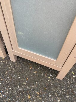 IKEA Hemnes vitríny - šedohnědé - 2 kusy - 4