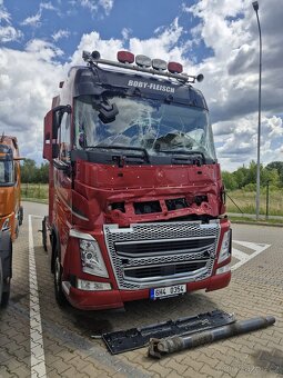 Volvo FH 4, 540 HP, 2016, 808000 km - nepojízdné po nehodě - 4