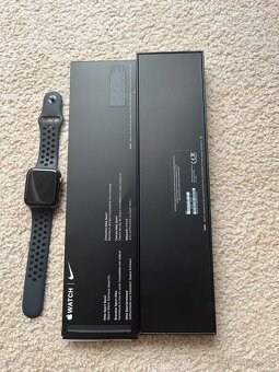 Apple Watch Nike SE 1.generace 44mm - 4