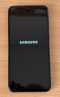 Samsung Galaxy A20e - 4