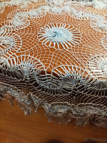 Ubrusy ,rukavice, retro bavl.punčochy, límečky, deštníky,noč - 4