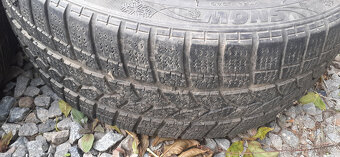 Zimní pneu 225/45R17 Kormoran pěkný vzorek - 4
