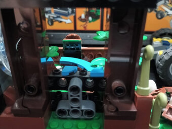 LEGO Jurassic World 75929 Carnotaurus Gyrosphere Escape +n+b - 4