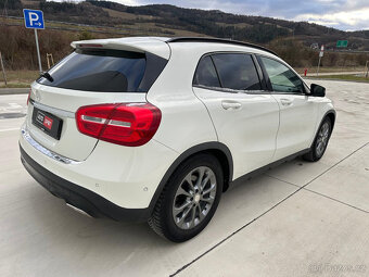 Mercedes-Benz GLA 220d 4Matic - 4