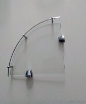 Rohová polička se zábradlím - 4