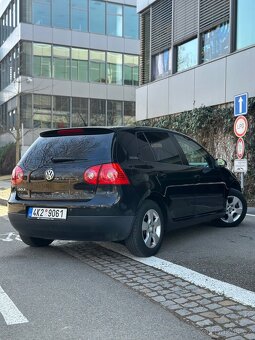 Volkswagen Golf V 1.4 - 4