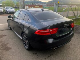 Jaguar XE R-Sport - 4