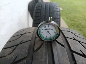 2ks letnich pneu Riken 245.45.17 za 900 - 4