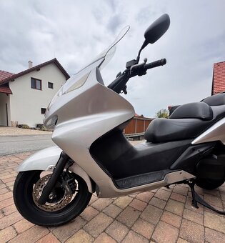 Honda Silver Wing FJS 400 - 4