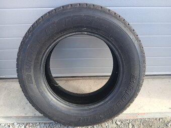Pneu 245/65R17 - 4