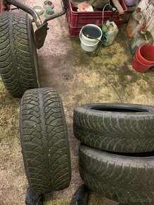 Zimní pneu vraník 215/55 R16 - 4