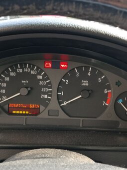 BMW E36 Compact 1.6i 75kw automat - 4