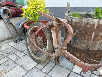 Jawa 555 - 4