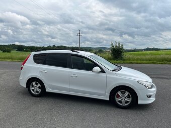 Hyundai i30 cw 1.4 80,2kw - 4
