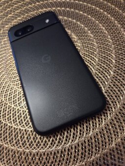 Pixel 8a obsidian černý 128GB - 4
