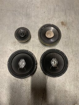 Reproduktory do auta - 4