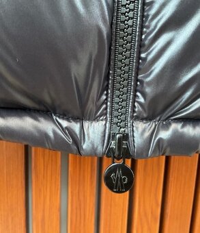 Unisex zimní bunda značky Moncler - 4