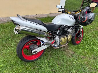 Honda Hornet 600 – výborný stav, po servisu, nové pneu - 4