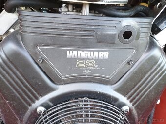 Smykový nakladač - 4