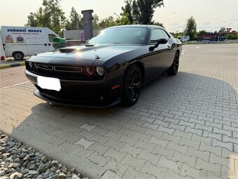 Dodge Challenger 5.7 Hemi - 4