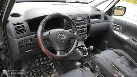 Toyota Corola Verso 1.8 benzin/plyn - 4