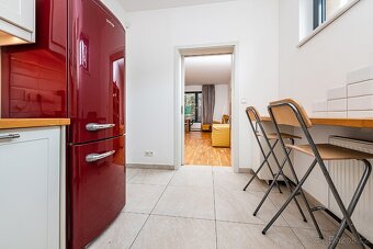 Luxusní byt 3+1 se zahradou na rozhraní Košíř a Smíchova - 4