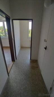 Pronájem, bytu 1+1(35m) Dvůr Králové n/L nedaleko centra - 4