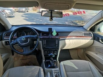 Škoda Superb 2.0 TSI Kombi - 4