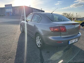 Dobry den prodám Mazdu 3 rok 2004 1.6 77kw stk plátna - 4
