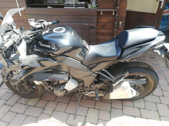 prodám lehce bouranou motorku kawasaki - 4