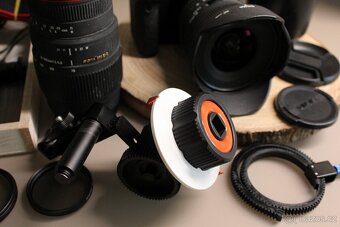 Fotoaparát CANON EOS 77D + příslušenství - 4