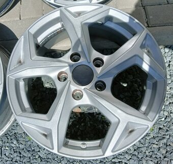 Litá kola 5x114,3 R16: Racing LINE (Dacia DUSTER, ...) - 4