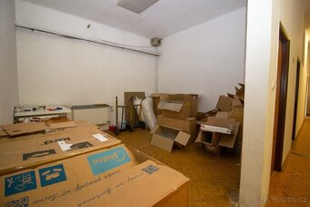 Pronájem kancelářského zázemí se sklady – 292 m² - 4