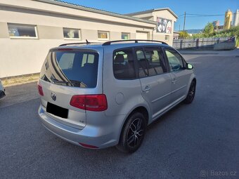 Volkswagen Touran 1,4TSI DSG 7 miestne - 4