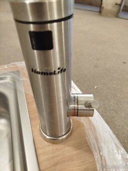 Průtoková baterie na ohřev vody + dřez + deska - 4