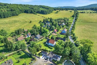 Klid, zeleň a potenciál – stavební pozemek o 1 527 m² v Heřm - 4