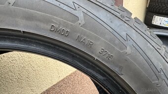 225/55/17 Good Year Ultra Grip zimní - Run Flat - 4