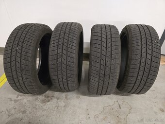 Prodám zimní pneu Barum Polaris 5, 205/50 R17 V XL - 4