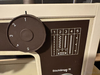 Šicí stroj Victoria Detmold kovový - 4