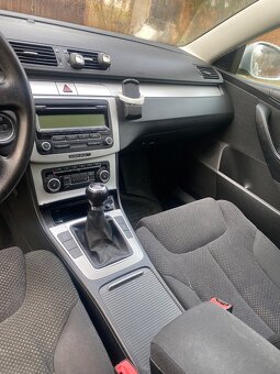VW Passat B6 1.6 TDI 77kW - 4