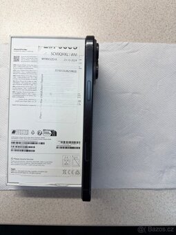 iPhone 16 Pro Max 256gb černý titan - 4