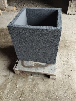 Vyvýšený záhon-květináč - 4