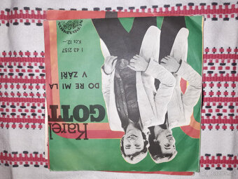 SP deska singly Karel Gott - 4