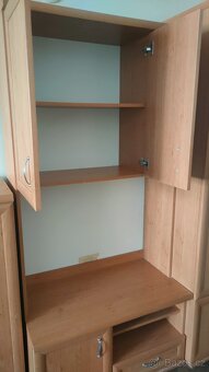 Šatní skříň,Tv stěna - 4