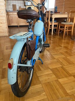 Moped Jawa stadion S 11 + náhradní díly - 4