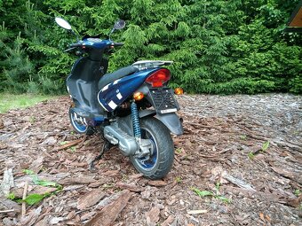 Spolehlivý skútr 2T 50 ccm - 4