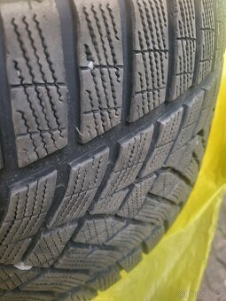 Zimni pneu Goodyear Ultragrip Perfomance 295 35 21 - 4